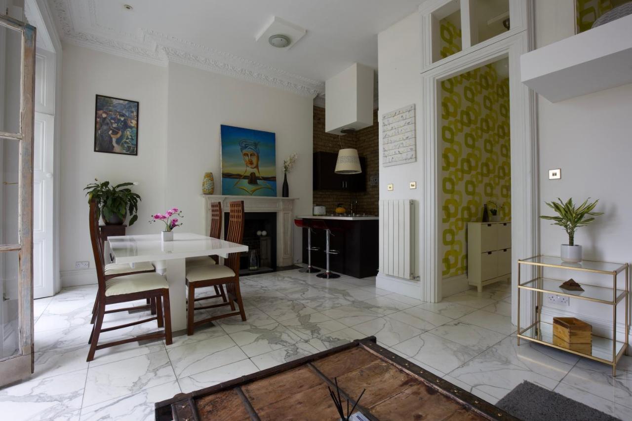 Large 2 Beds Flat Overlooking Clapham Common Park لندن المظهر الخارجي الصورة