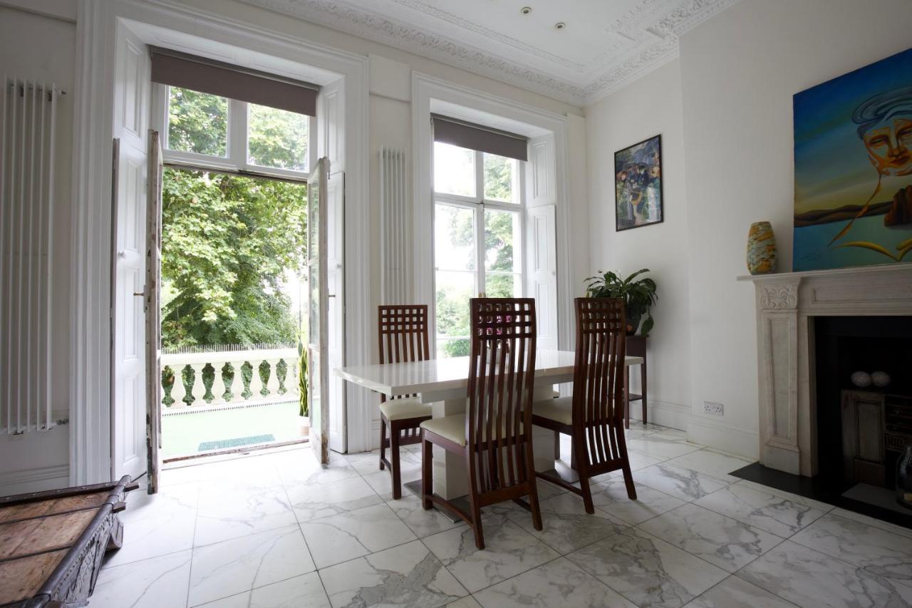 Large 2 Beds Flat Overlooking Clapham Common Park لندن المظهر الخارجي الصورة